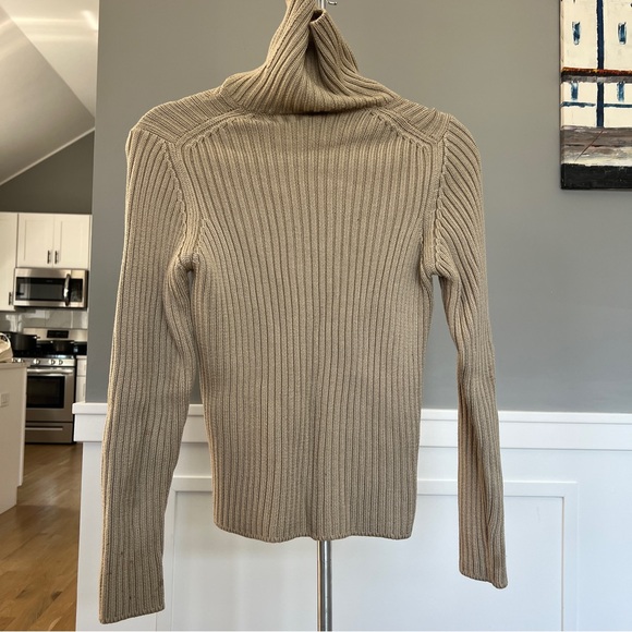 GUCCI Wool, Silk, and Cashmere Turtleneck Sweater - Picture 6 of 9